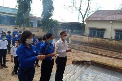 Tổ chức lễ kết nạp đoàn và thăm tặng quà mẹ VN anh hùng nhân ngày 26.3.2022 Tổ chức lễ kết nạp đoàn và thăm tặng quà mẹ VN anh hùng nhân ngày 26.3.2022